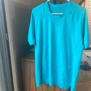 Men’s Lululemon Workout Shirt XL